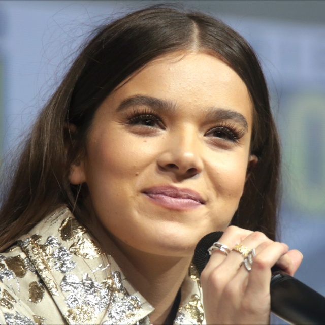 hailee steinfeld nude