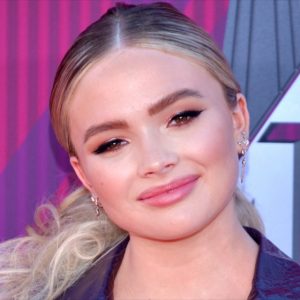 Natalie Alyn Lind